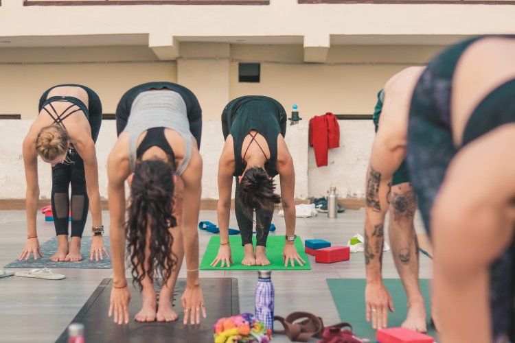 200 hrs Yoga Teacher Training in Rishikesh